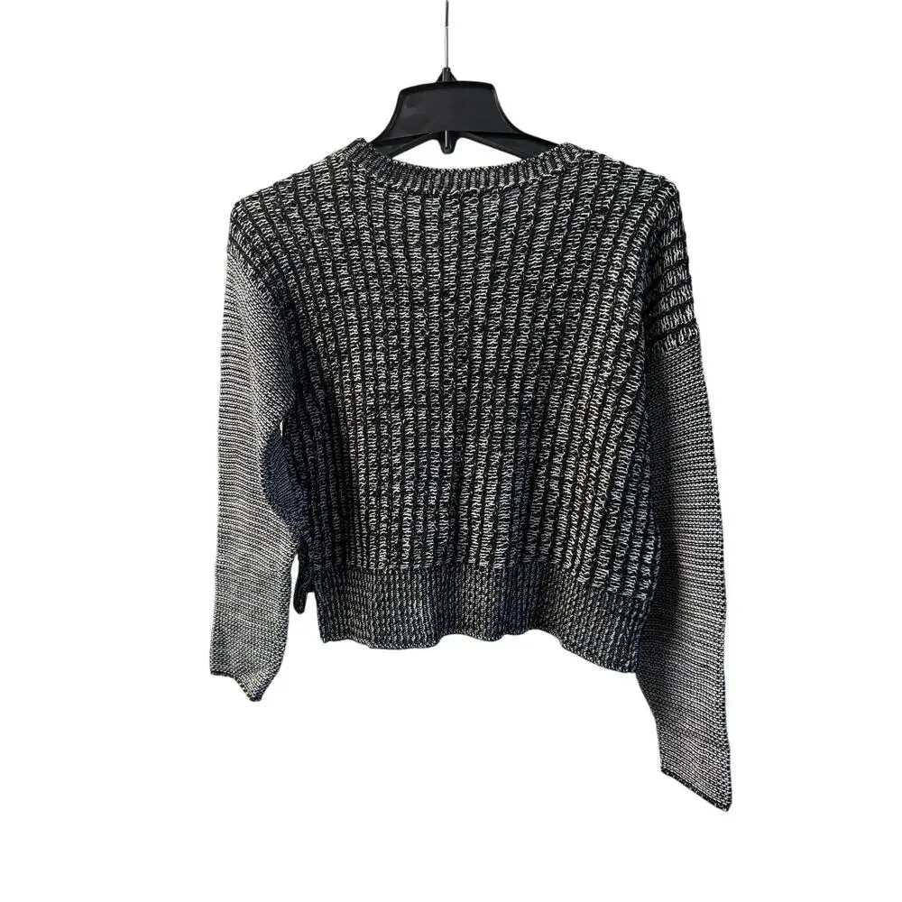 Cotton Emporium Cropped Sweater Size small Black White Long Sleeve Tunic Top
